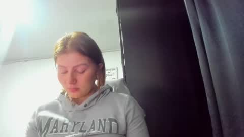 Nami online show from 12-11-24, 01:58