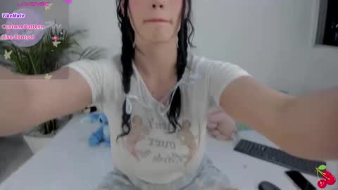 Snapshot of namibergman_ chatting on 12-20-24, 11:16 N A M I - OF namibergmant online show from 12-20-24, 11:16