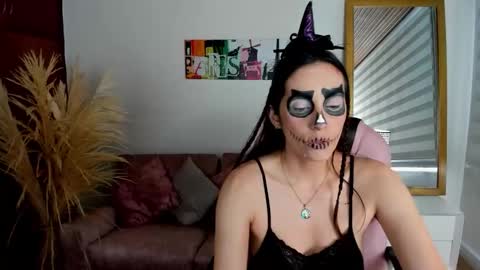 Snapshot of namisunny chatting on 10-07-25, 07:00 nami online show from 10-07-25, 07:00