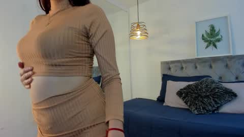 Snapshot of namisunny chatting on 11-04-25, 06:40 nami online show from 11-04-25, 06:40