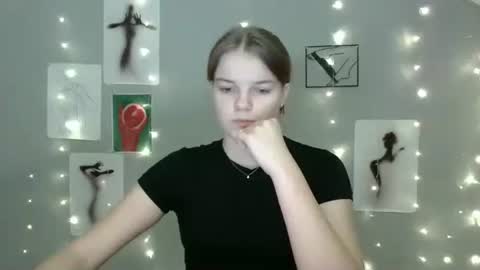 Nana online show from 09-28-25, 09:58