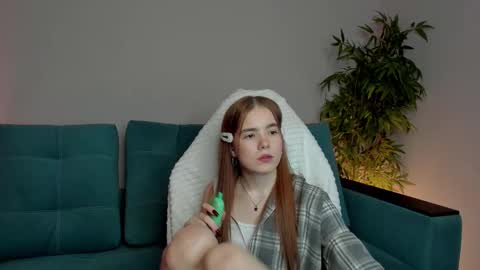 Maeve online show from 02-17-25, 02:59