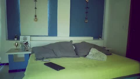 Snapshot of nanamilan_ chatting on 12-16-25, 05:07 Nana Milan online show from 12-16-25, 05:07