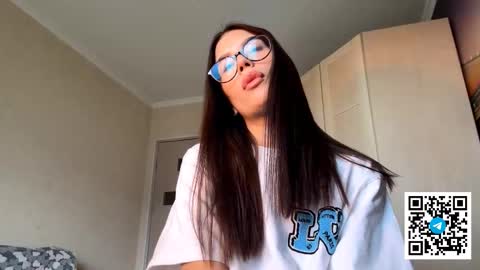 Emilia  or Emi online show from 12-17-25, 09:04