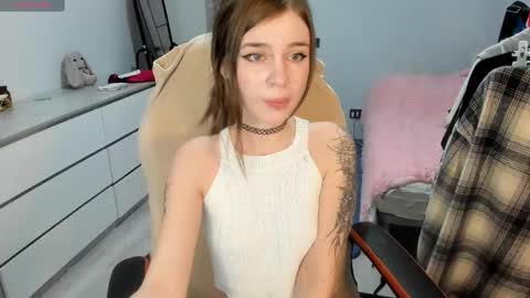 Nancy online show from 03-10-25, 03:23