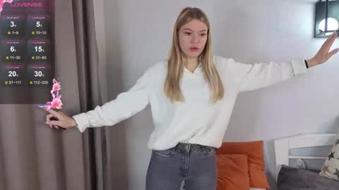 Hello im Lola online show from 12-02-25, 03:01