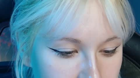 nancymartinez online show from 12-20-24, 04:14
