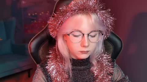 nancymartinez online show from 12-24-24, 08:22