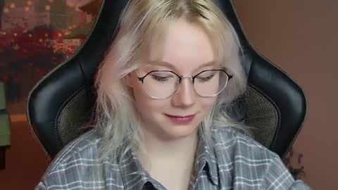 nancymartinez online show from 01-09-25, 04:06