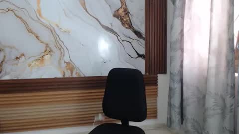 nanis online show from 10-22-25, 04:18