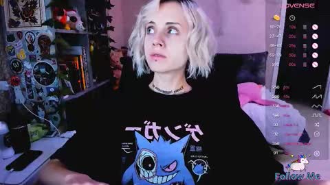 Monday-Friday 12-4 AM and 6-9 AM New York time online show from 10-18-25, 08:53