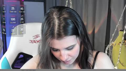 Snapshot of nansycharm chatting on 12-26-24, 11:32 NansyCharm online show from 12-26-24, 11:32