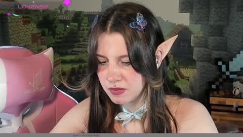 Snapshot of nansycharm chatting on 01-13-25, 10:47 NansyCharm online show from 01-13-25, 10:47