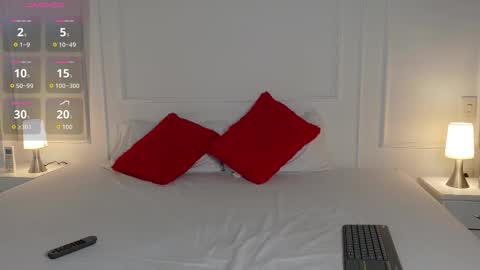 Snapshot of nany_model25 chatting on 10-23-25, 08:29 nany_model25 online show from 10-23-25, 08:29