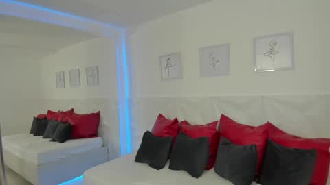 Naomi Amoretti online show from 02-25-26, 04:49