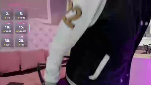 naomi online show from 09-09-25, 01:54