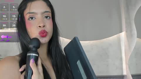 Naomi  online show from 01-27-25, 01:26
