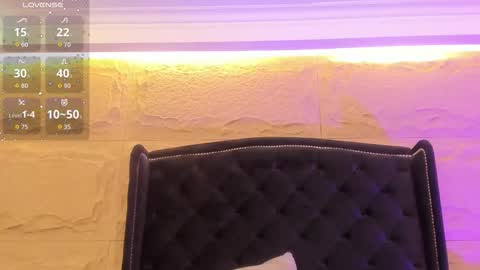 Naomi online show from 12-14-25, 11:09