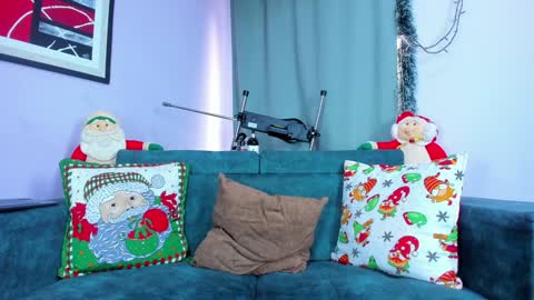 Nahomi Jones online show from 12-01-24, 08:09