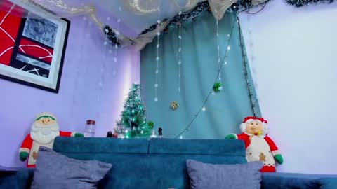 Nahomi Jones online show from 12-28-24, 08:15