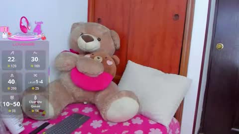 Naomi Rouse online show from 10-10-25, 12:31