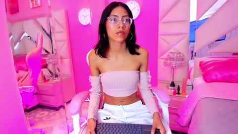 naomi_sara online show from 09-11-25, 07:14