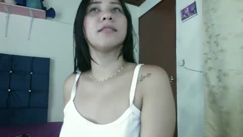 Mia online show from 01-28-25, 04:29