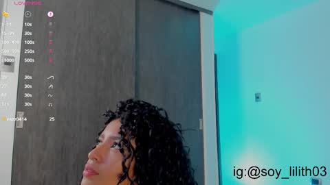 Naomi  online show from 10-12-25, 02:54