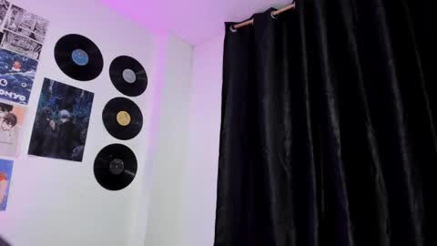 naomiharuno online show from 10-17-25, 02:04