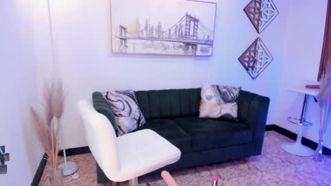 Snapshot of naomii_campbell_ chatting on 02-07-25, 02:58 Naomi Campbell online show from 02-07-25, 02:58