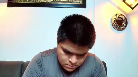 Naomi Campbel online show from 02-04-26, 08:25