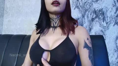 Snapshot of naomii_soto chatting on 09-13-25, 07:46 Naomi online show from 09-13-25, 07:46