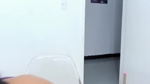 naomiiii   online show from 01-25-25, 04:13