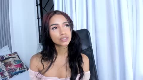 naomiiii   online show from 02-08-25, 05:29