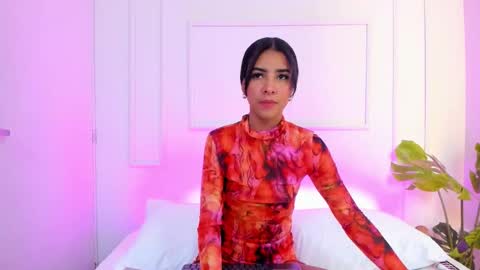 Naomi Klarc online show from 12-04-25, 08:17