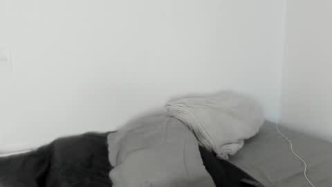 Snapshot of naomimoore chatting on 11-20-25, 10:20 Naomi Moore online show from 11-20-25, 10:20