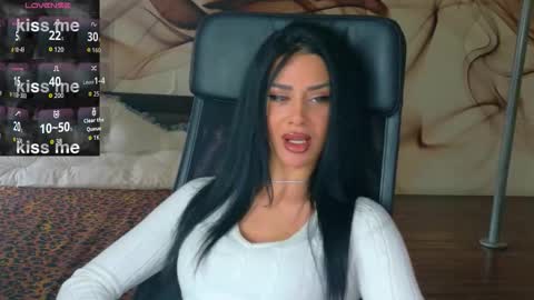 NaomiScarlett online show from 10-24-25, 08:11