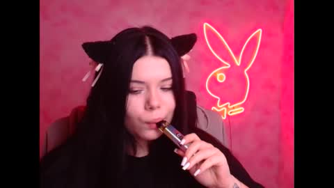 Naomi online show from 11-25-25, 06:57