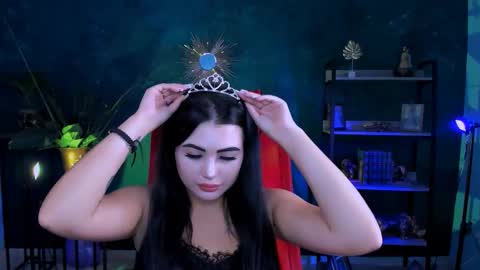 naomiwilsons online show from 11-06-25, 08:26