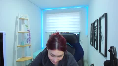 naomy online show from 11-08-25, 08:07