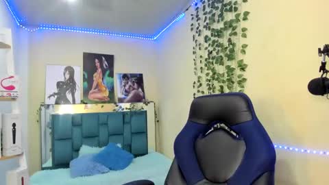naomy online show from 03-11-25, 02:32