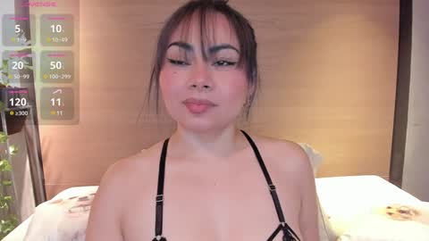 Naomy  online show from 01-02-25, 09:18