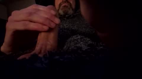 Snapshot of naraic2005 chatting on 12-16-25, 07:57 Beetlesboy online show from 12-16-25, 07:57