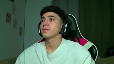 sebastian online show from 10-01-25, 04:18