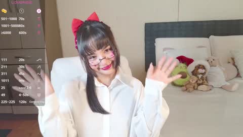 Snapshot of naree_masaki chatting on 12-24-24, 12:11 Naree online show from 12-24-24, 12:11
