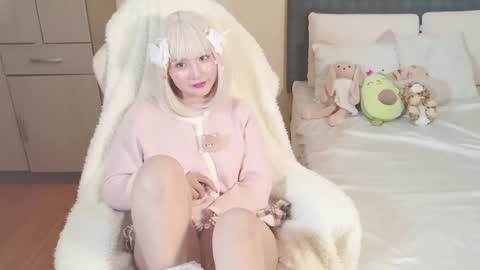 Snapshot of naree_masaki chatting on 02-13-25, 09:30 Naree online show from 02-13-25, 09:30
