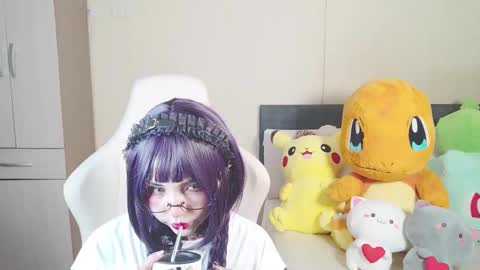 Snapshot of naree_masaki chatting on 10-19-25, 02:29 Naree online show from 10-19-25, 02:29