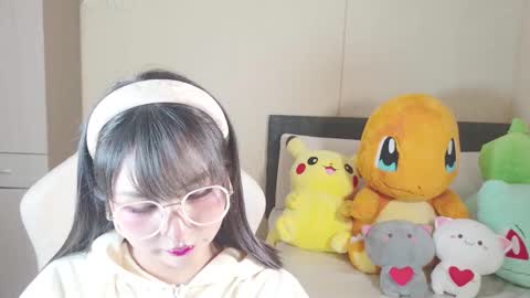 Naree online show from 10-26-25, 06:14