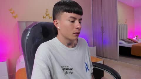 Nascary Fox online show from 01-13-26, 07:52