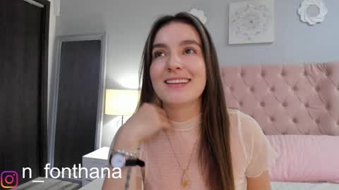 Snapshot of nashlyfontanna chatting on 12-19-24, 06:01 Nashly Fontana online show from 12-19-24, 06:01